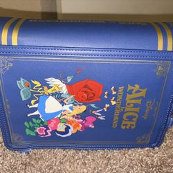 Alice In wonderland Disney loungefly