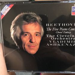 BEETHOVEN THE FIVE PIANO CONCERTOS
