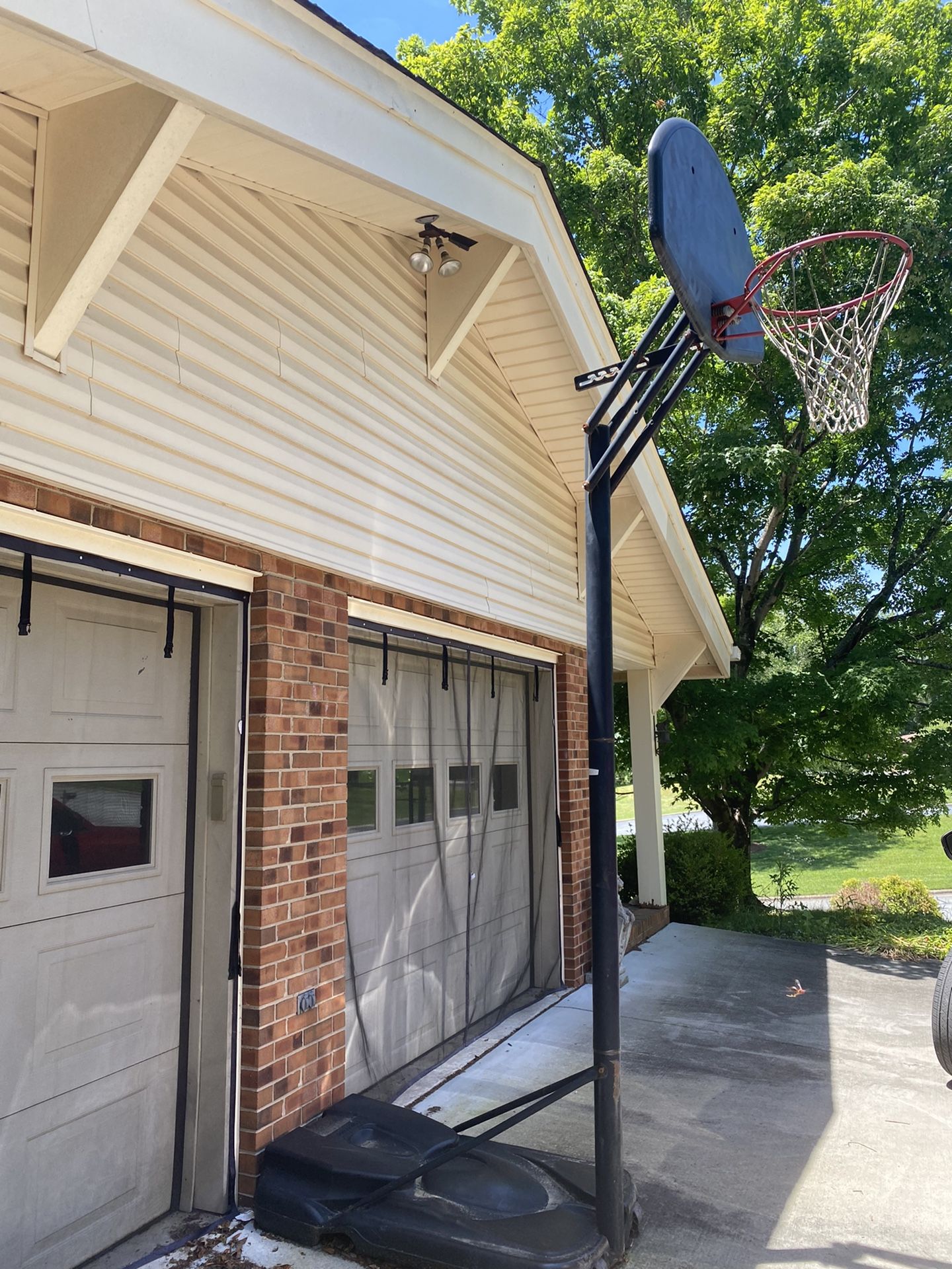 Outdoor Basketball Hoop