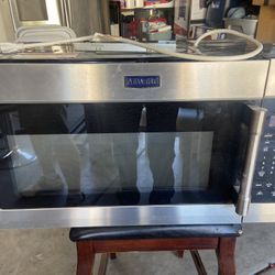 Microwave Maytag