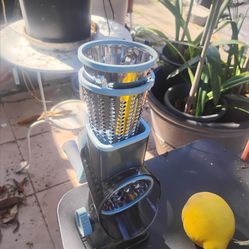 Cheese/vegetable grater