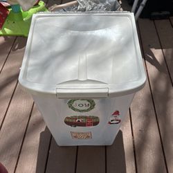 Dog food Container 