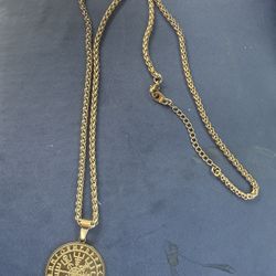  Vegvísir Necklace & Pendant 18k GF
