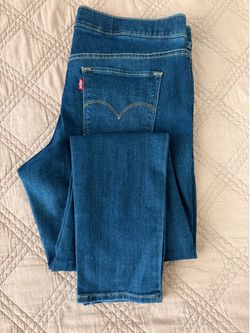 Women’s Levi’s