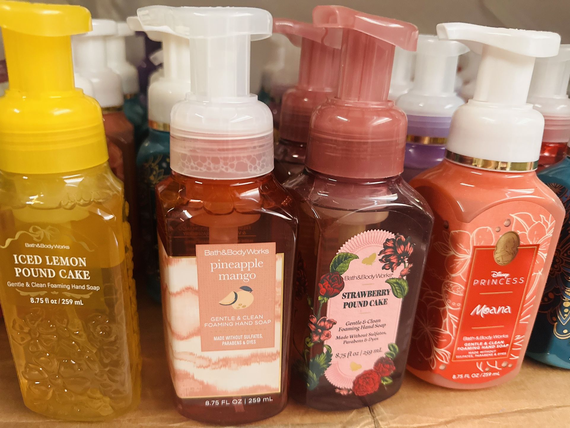 Bath & Body Works hand soap $5 each or 2 for $9 . Pick up In west Lancaster. More items available!