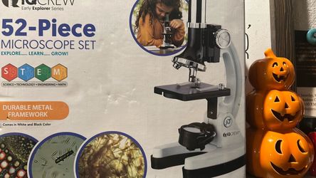IQ Crew 52-Piece Kids Microscope Set