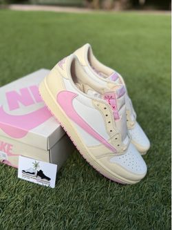 Jordan 1 Low OG Travis Scott Shy Pink size 11.5
