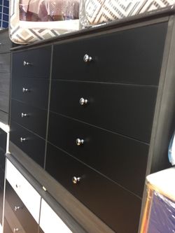 Brand new compressed wood dresser 8 drawers