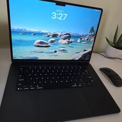 Mac M4 Chip + Magic Mouse 16inch 