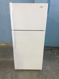 White Whirlpool 16 Cu Ft Refrigerator