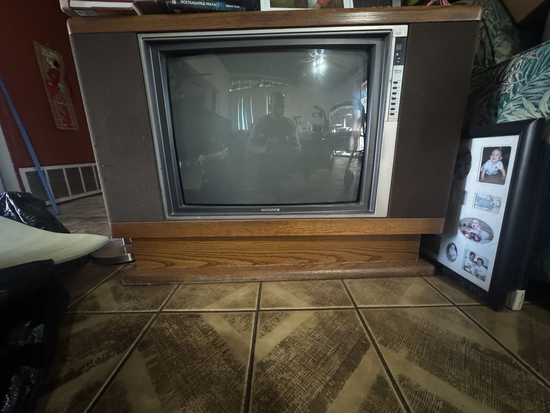 1991 Magnavox Wooden Swivel Television Set