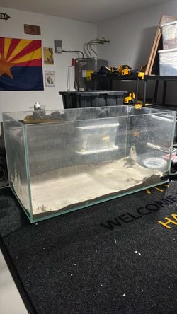 Landen aquarium tank