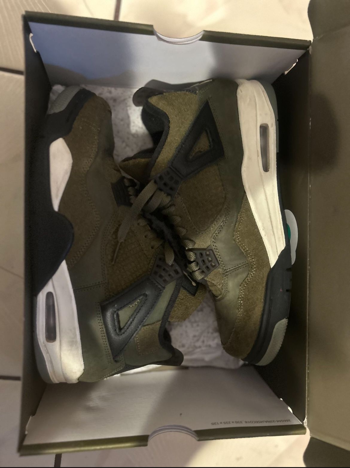 Jordan Retros Olive green
