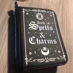 Book Of Spells & Charms Purse 🧿🔮😍