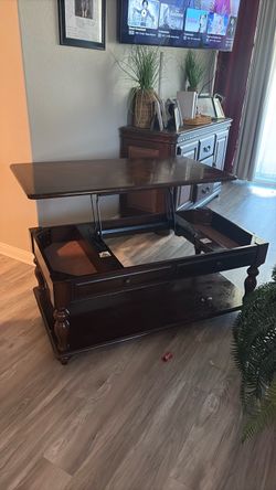 Free coffee table