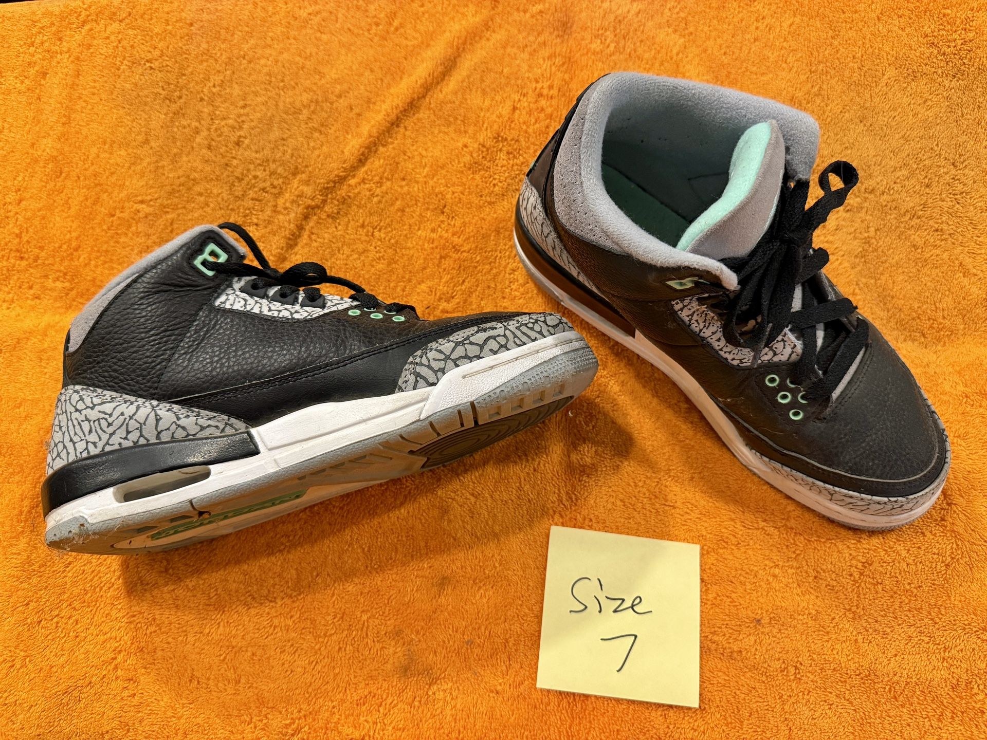 Nike Jordan Size 7 Shoes