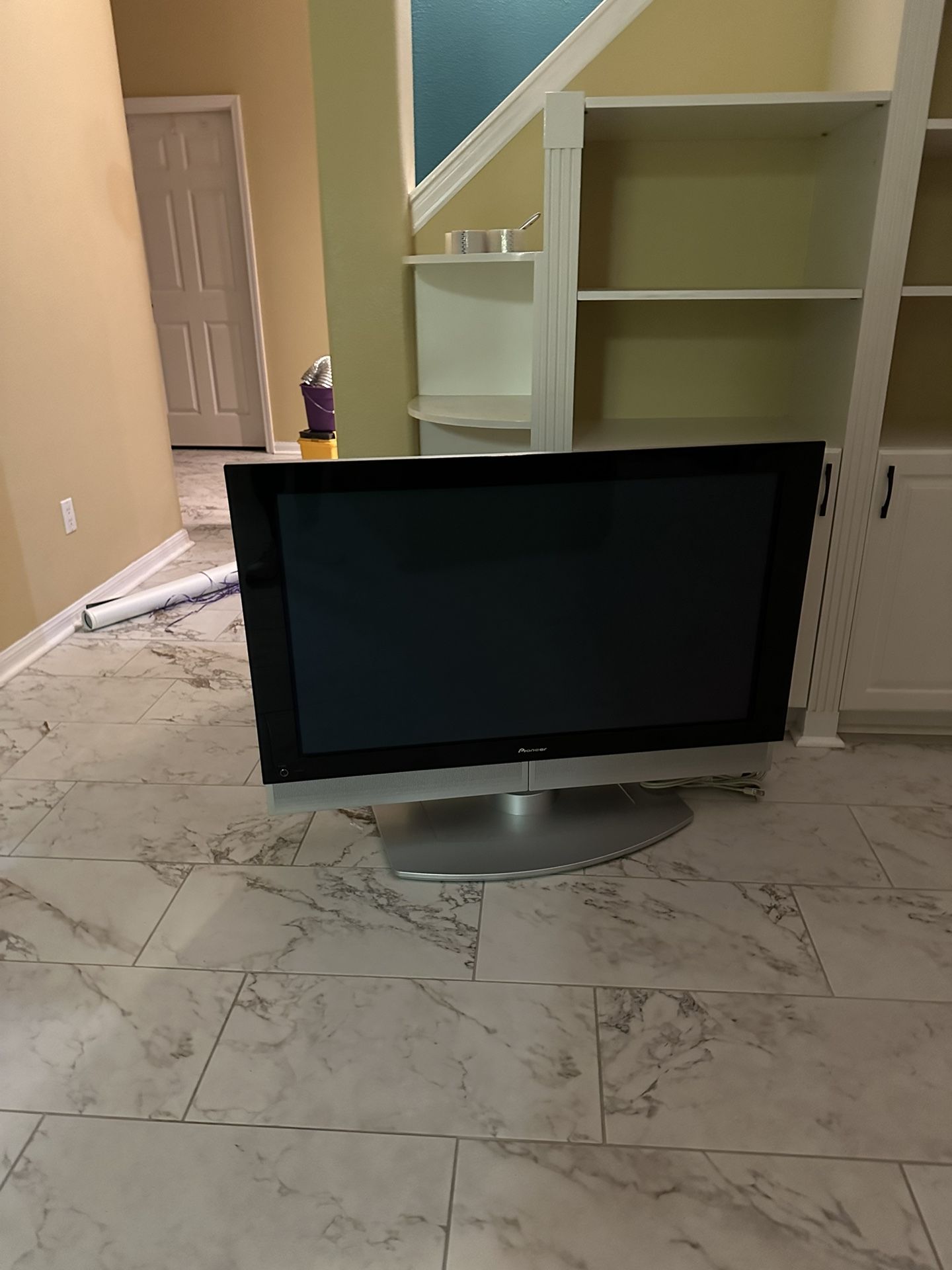 Plasma TV