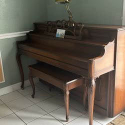 Krakauer Piano 