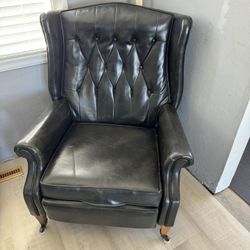 Free Recliner 