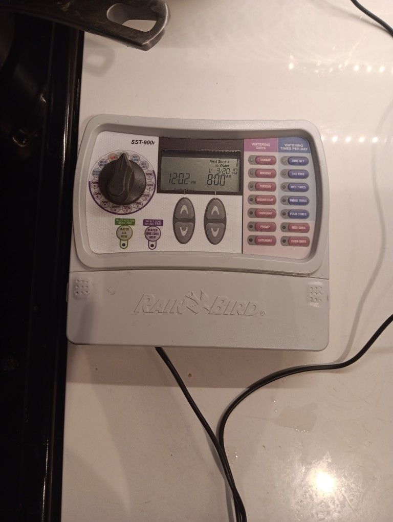RAINBIRD SST-900i Lawn Sprinkler Control Station