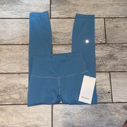 Wunder Train HR Crop 23” Size: 4