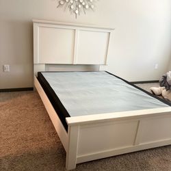 Queen Bed