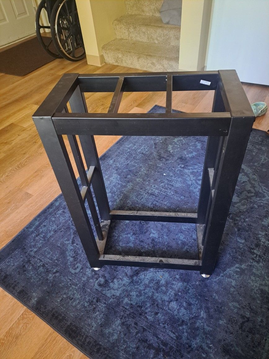 10 Gallon Fish Tank With Stand & Accessories