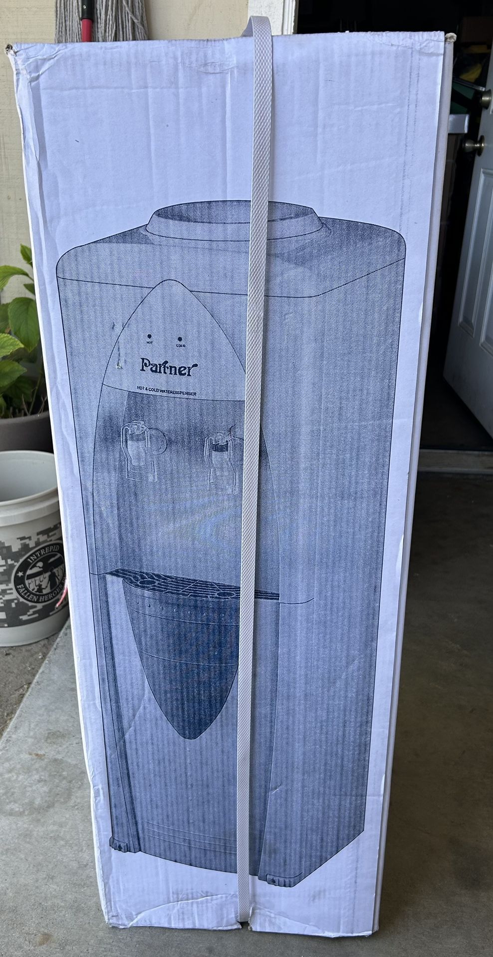 New water dispenser still on the box cold water only