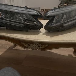 2016 Honda CRV Headlights