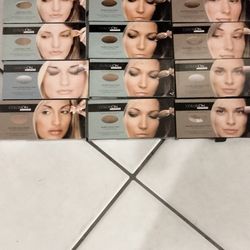 $5 Per Box  New   Color On professional Instant eye Shadow Application 