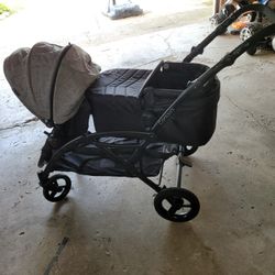 Coutours Doubble Stroller With Bassinet Attachment 