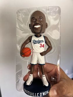 Dodgers Shaq Bobblehead 2026