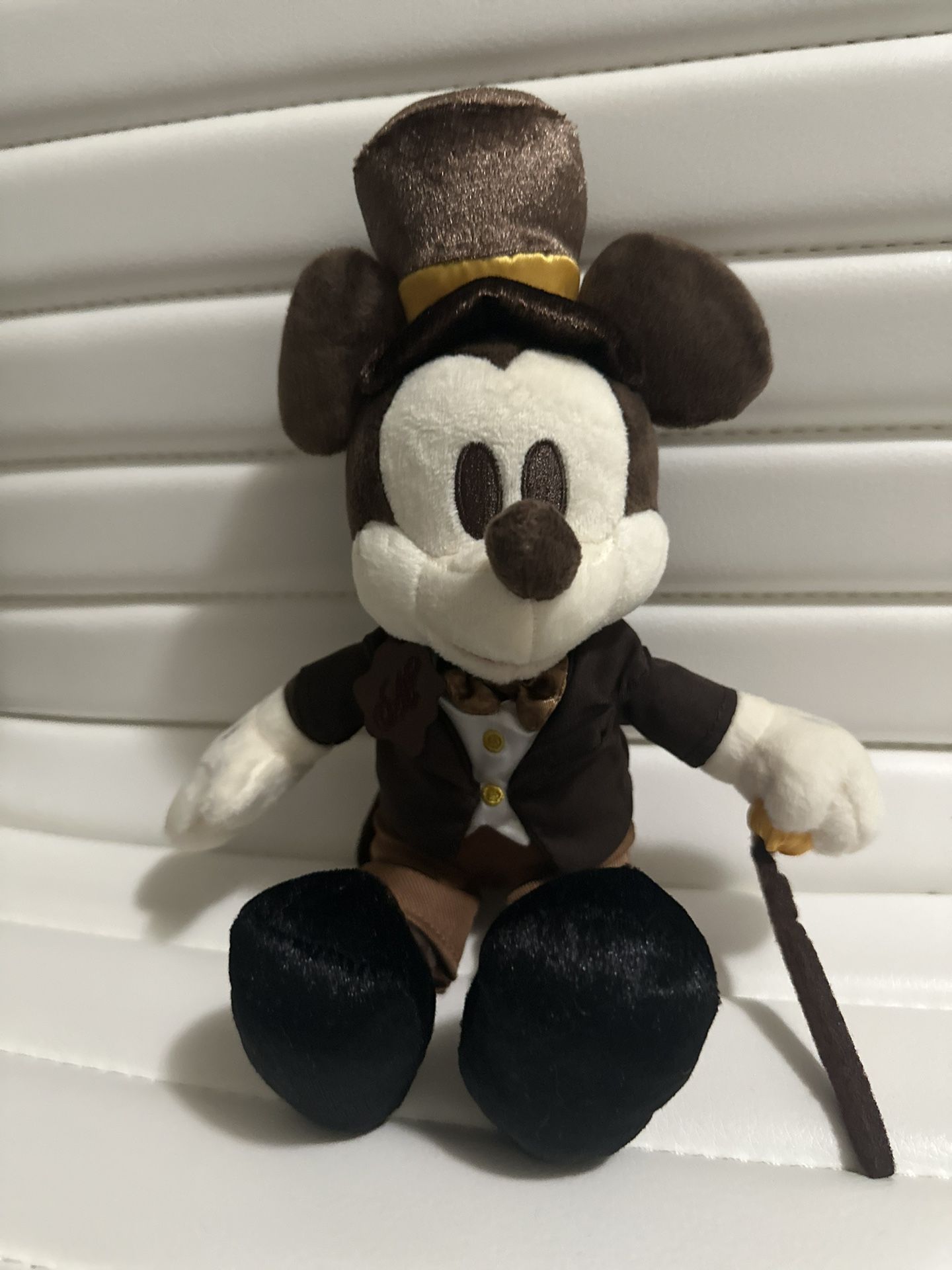 Disney Store Japan x Godiva Mickey Mouse Valentine's 2023 Plush
