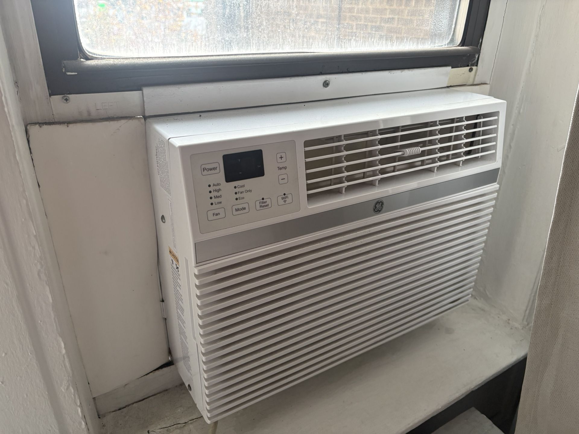 2 Window AC 10.000 BTU & 6000 BTU