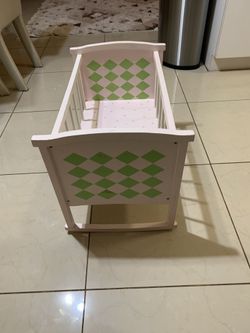 Kids Doll Crib