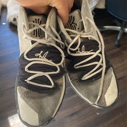 Kyrie 4 But There Still Good Condition Feels Nice Inside 