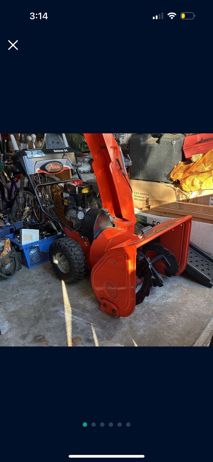 Ariens Deluxe 24 in. 254 cc Two Stage Gas Snow Blower Electric Start.