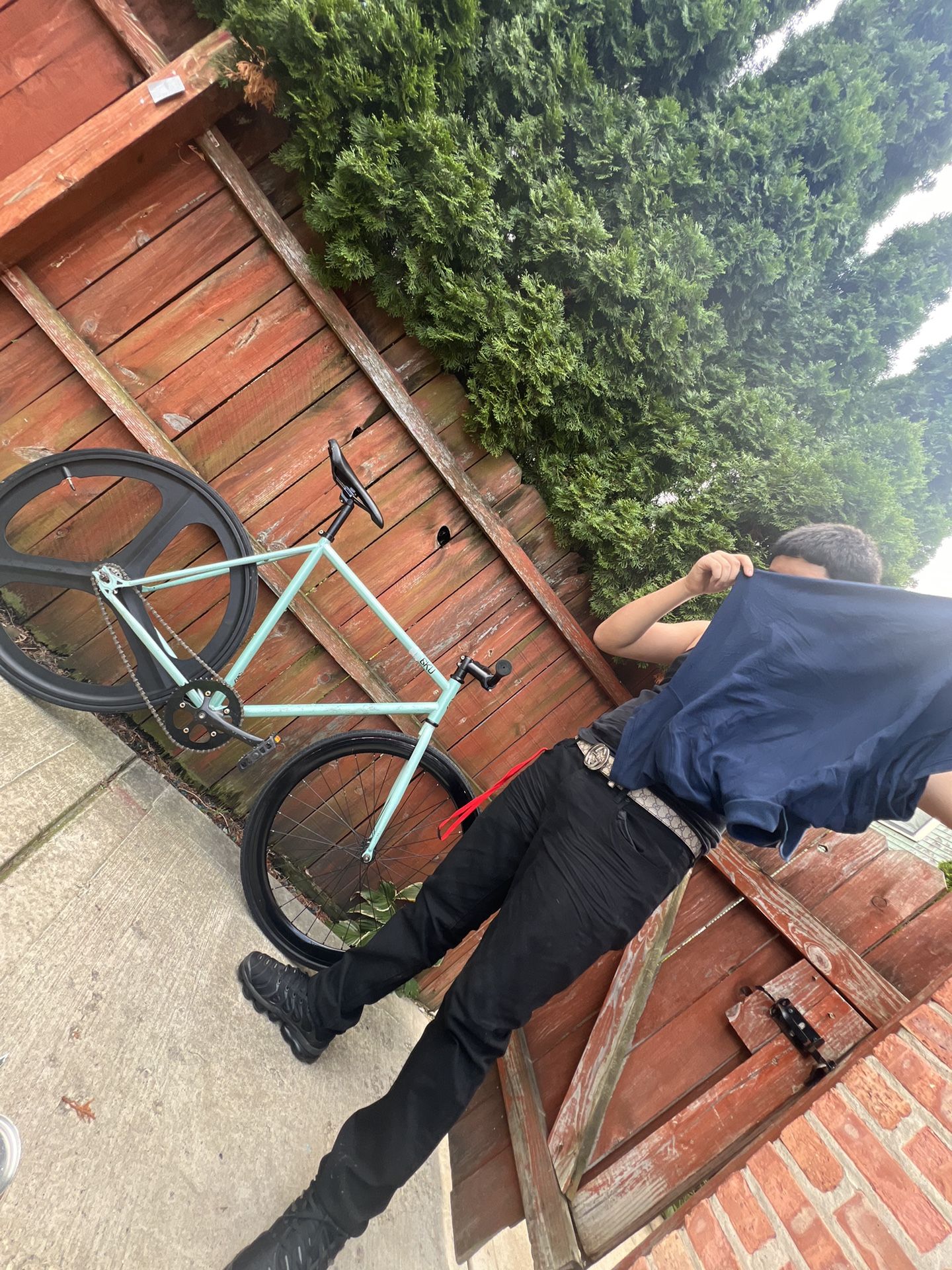 6ku With A Tri Spoke. I Would Take 350 Or Better Trade