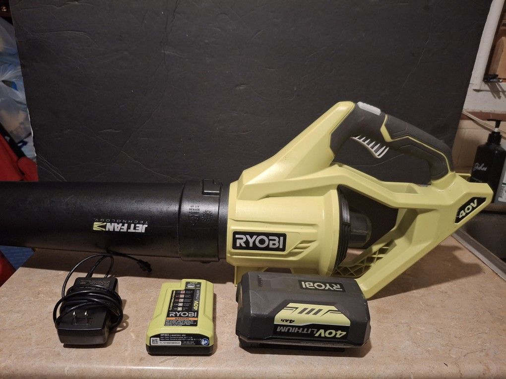 Super duty 40v Lithium Powered RYOBI JETFAN BLOWER,with Charger And 40v Lithium https://offerup.com/redirect/?o=QmF0dGVyeS5saWtl New Cond