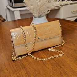 LOUIS VUITTON VERNIS WALLET