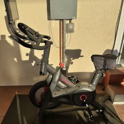 Echelon Connect Sport-S Indoor Cycling Exercise Bike