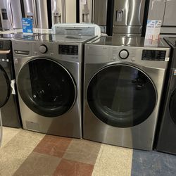 L G Front Load Washer And Gas Dryer Set