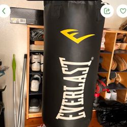 Boxing bag 70 Lb