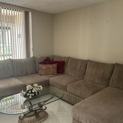 Sectional With Chaise