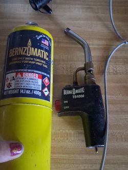 Bernzomatic TS4000 Torch with MAP-Pro Cylinder