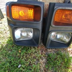 08-10 F-250 Headlights