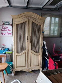 Armoire