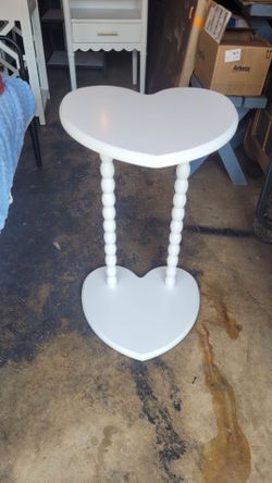 Heart  side  table