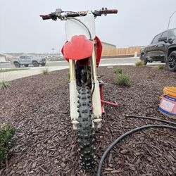 2004 Cr85 R Honda Runs Perfectly Fine $2300 Or OBO