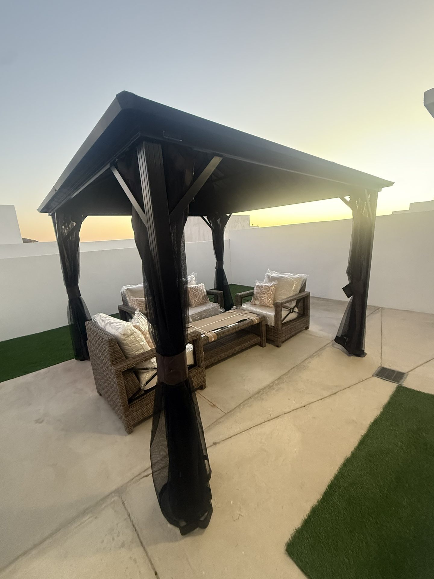 10x10 Metal Gazebo/Canopy New In The Box